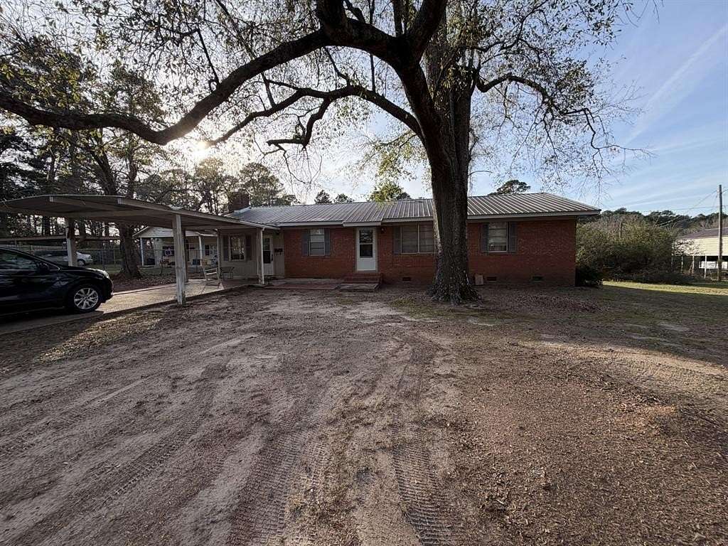 2 Acres of Residential Land with Home for Sale in Mansfield, Louisiana