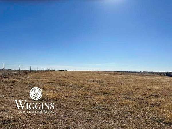 12 Acres of Land for Sale in Lahoma, Oklahoma