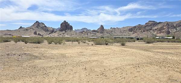 2.35 Acres of Residential Land for Sale in Golden Valley, Arizona