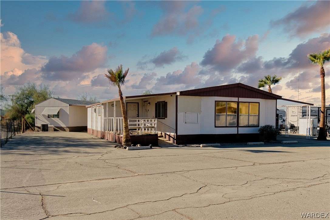 0.5 Acres of Mixed-Use Land for Sale in Quartzsite, Arizona