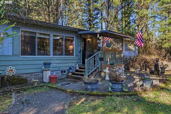 5 Acres of Residential Land with Home for Sale in Washougal, Washington