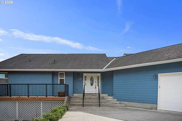 1.62 Acres of Land with Home for Sale in Silver Lake, Washington