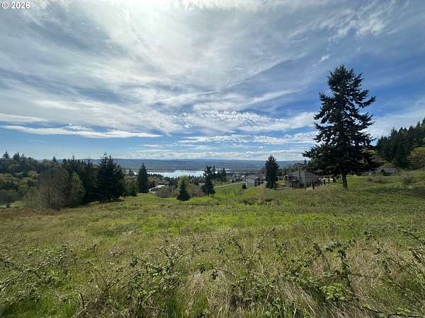 2.19 Acres of Residential Land for Sale in Kalama, Washington