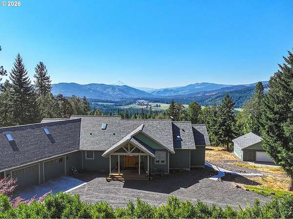 3 Acres of Residential Land with Home for Sale in White Salmon, Washington