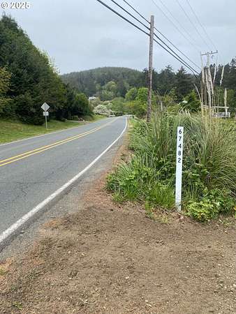 0.37 Acres of Residential Land for Sale in Glasgow, Oregon