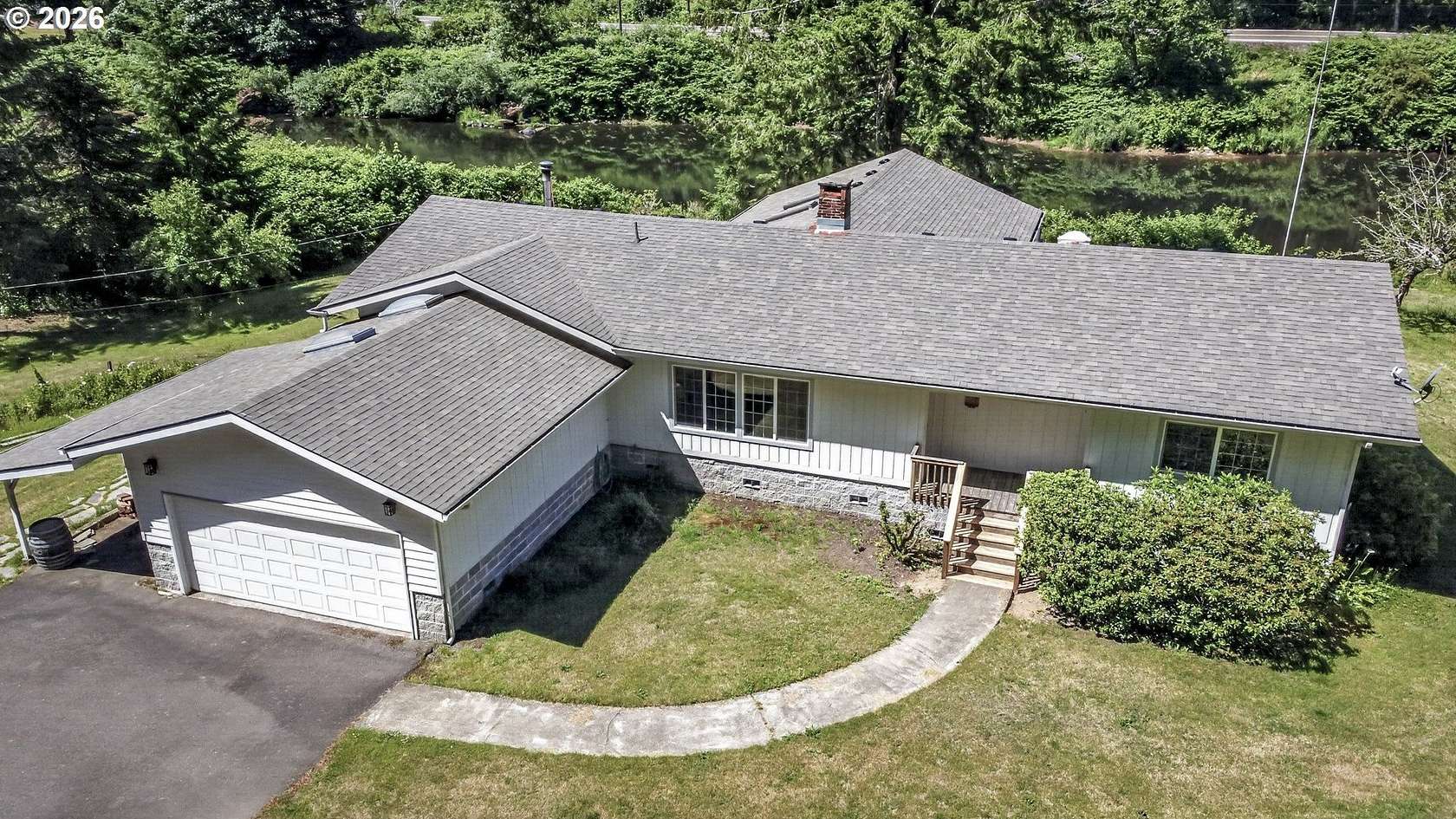 5 Acres of Land with Home for Sale in Mapleton, Oregon