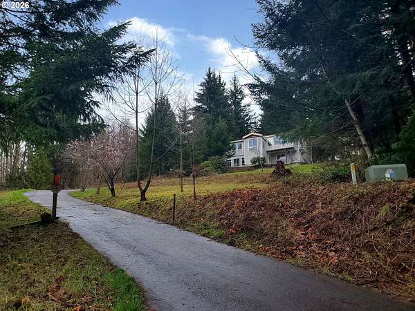 6 Acres of Residential Land with Home for Sale in Kalama, Washington