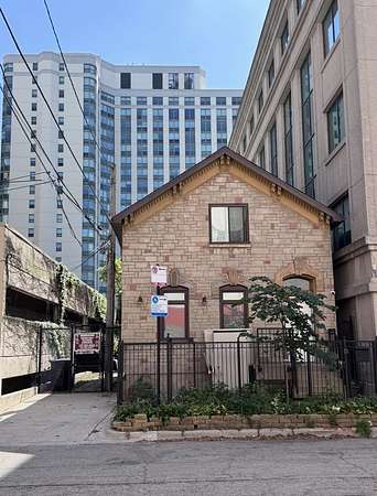 0.25 Acres of Mixed-Use Land for Sale in Chicago, Illinois