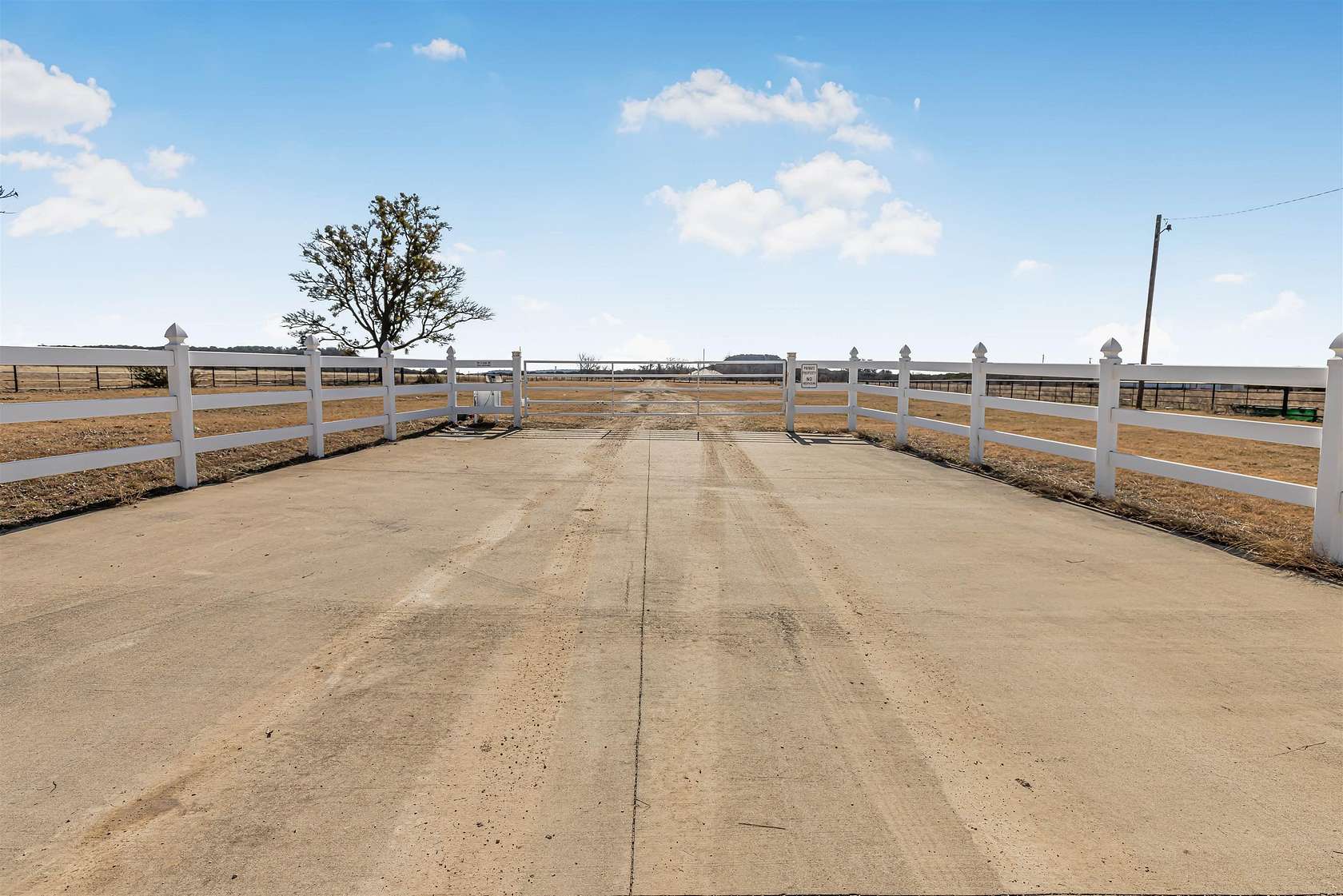 51 Acres of Land with Home for Sale in Killeen, Texas