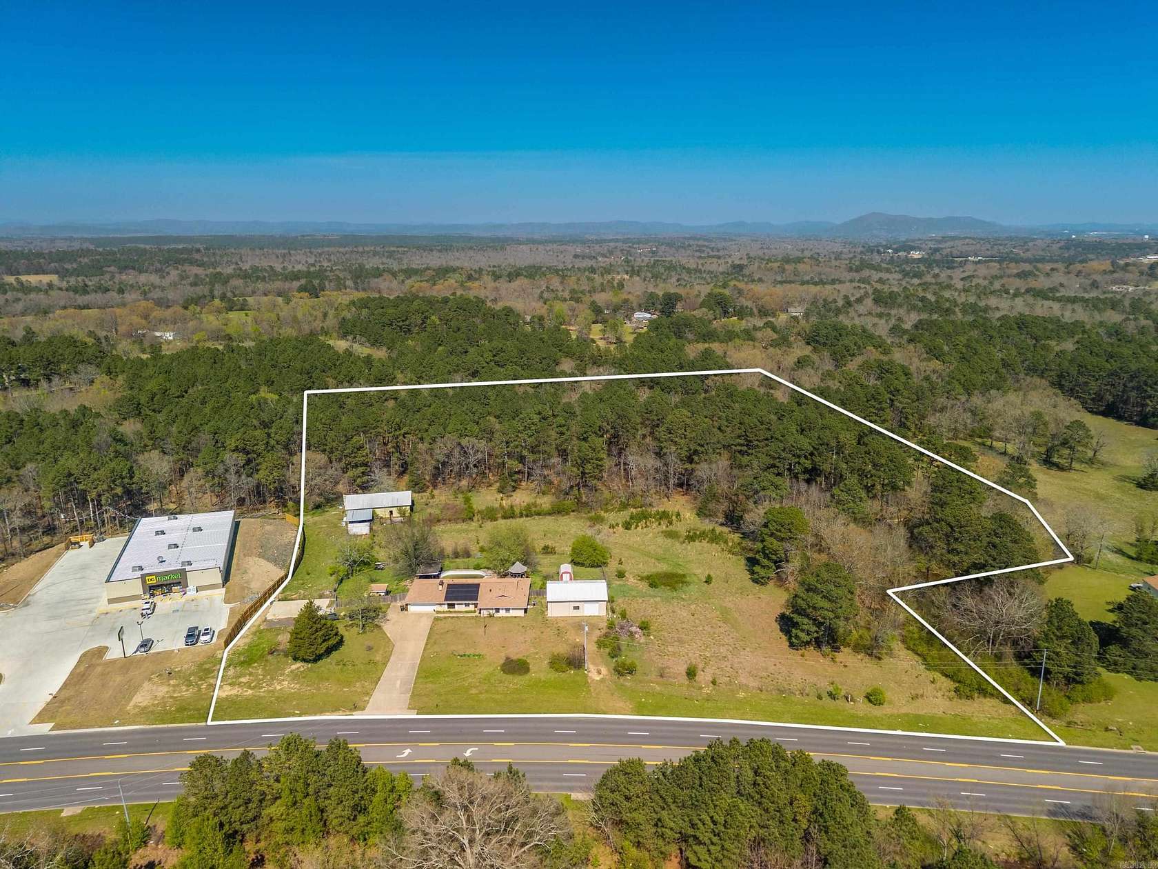 10.4 Acres of Improved Mixed-Use Land for Sale in Pearcy, Arkansas