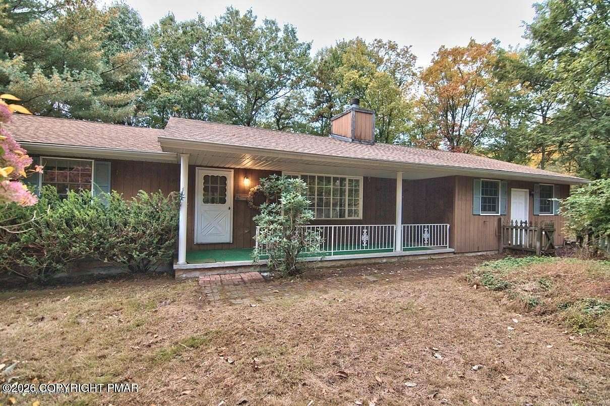 2 Acres of Residential Land with Home for Lease in Canadensis, Pennsylvania