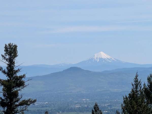 20 Acres of Recreational & Residential Land for Sale in Jacksonville, Oregon