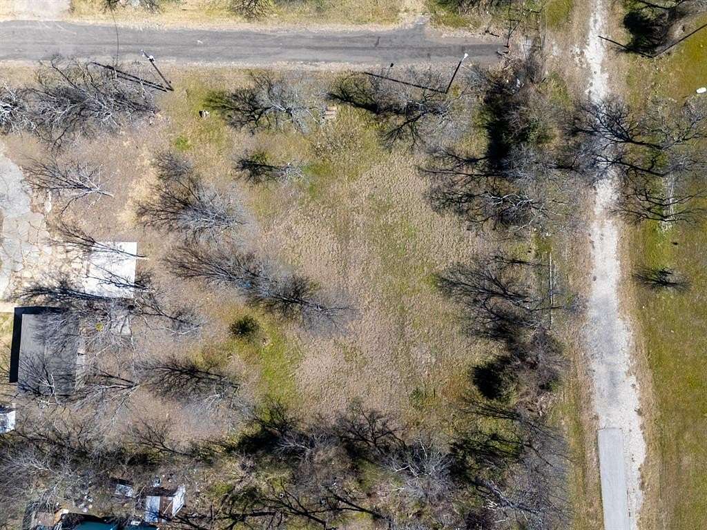 0.52 Acres of Residential Land for Sale in Ennis, Texas