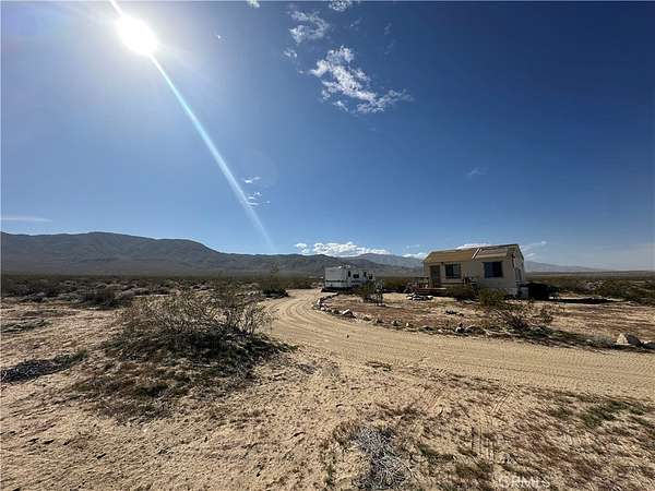 2.5 Acres of Land with Home for Sale in Johnson Valley, California