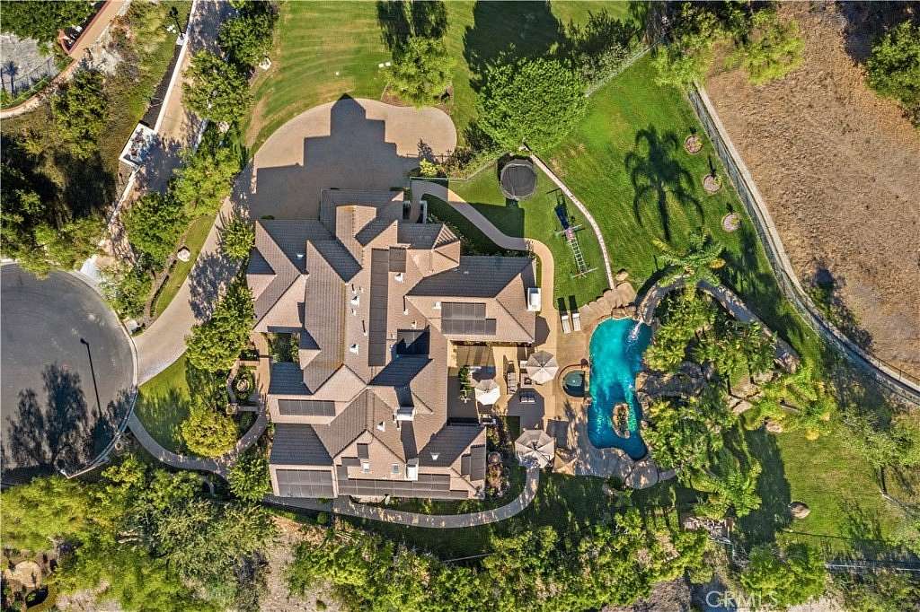 2.65 Acres of Residential Land with Home for Sale in Coto de Caza, California