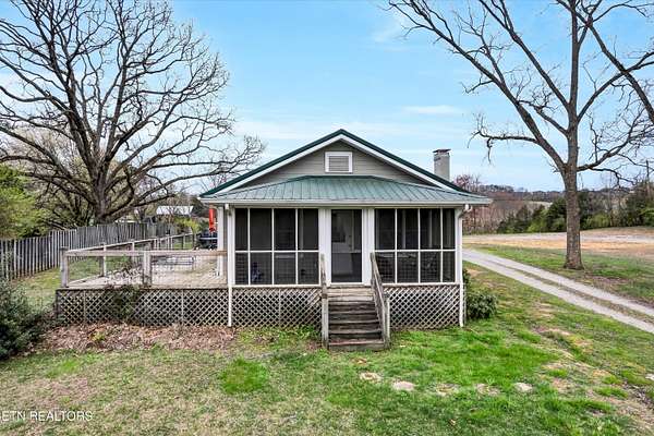 1.7 Acres of Improved Mixed-Use Land for Sale in Maryville, Tennessee