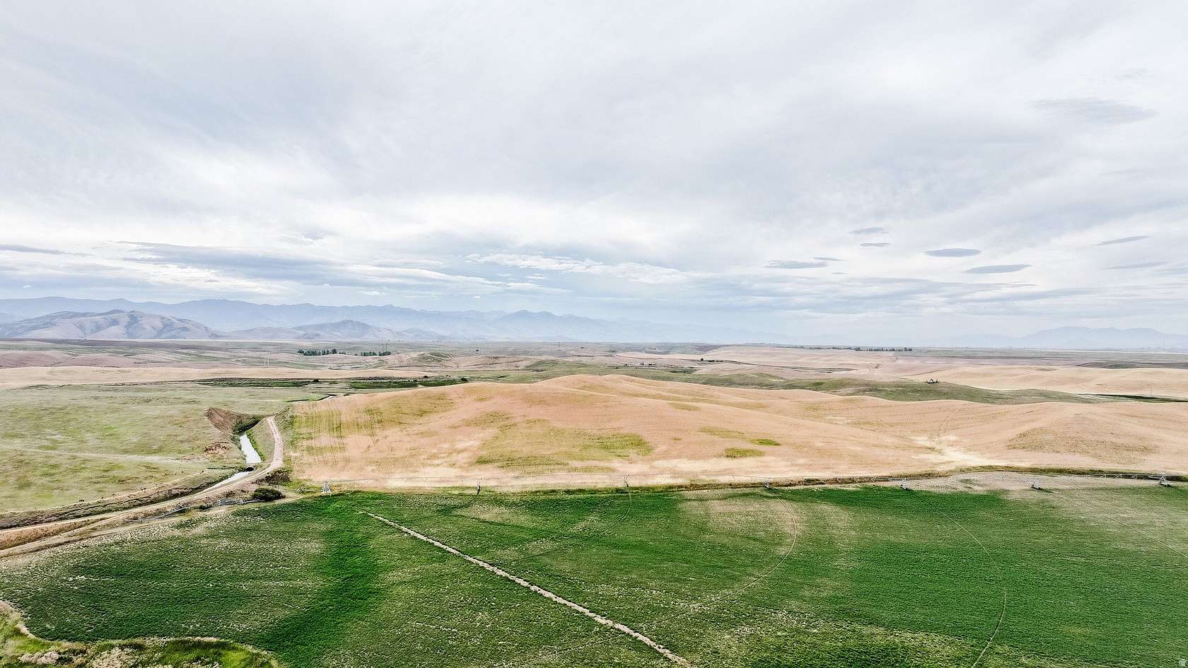 1,315 Acres of Agricultural Land for Sale in Preston, Idaho
