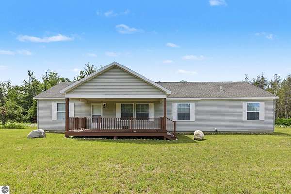 120 Acres of Recreational Land with Home for Sale in Vanderbilt, Michigan