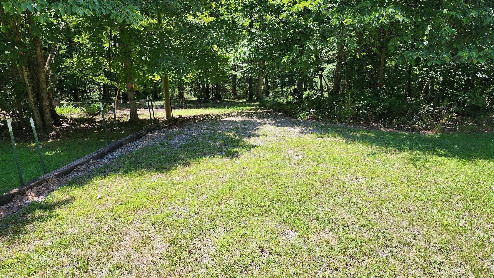 4 Acres of Residential Land for Sale in New Bloomfield, Missouri