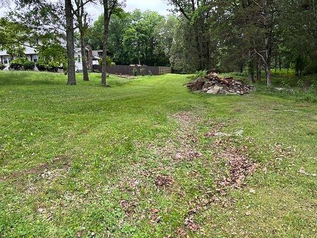 0.98 Acres of Residential Land for Sale in Hendersonville, Tennessee