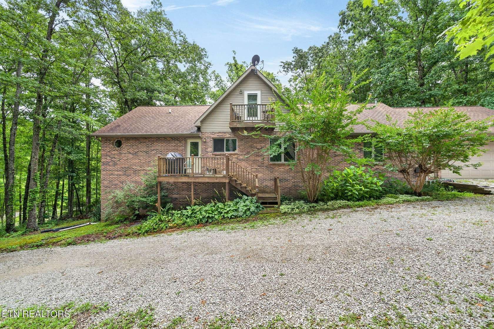7.23 Acres of Land with Home for Sale in Jamestown, Tennessee