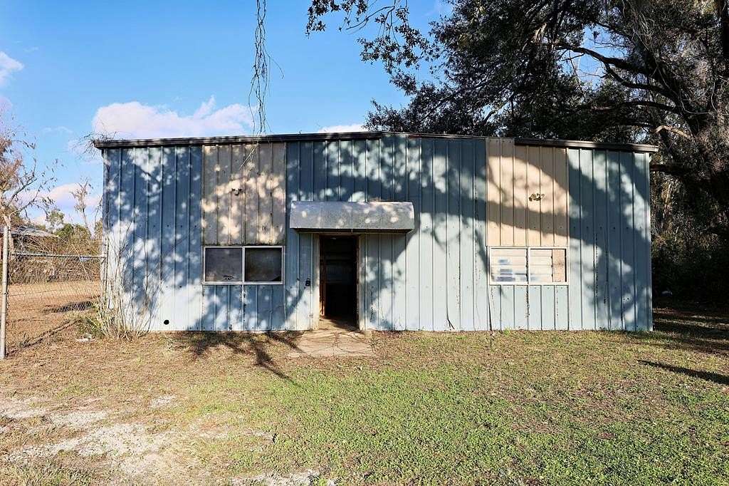 3 Acres of Improved Commercial Land for Sale in Perry, Florida