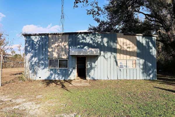 3 Acres of Improved Commercial Land for Sale in Perry, Florida