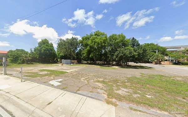 0.26 Acres of Commercial Land for Sale in Pensacola, Florida