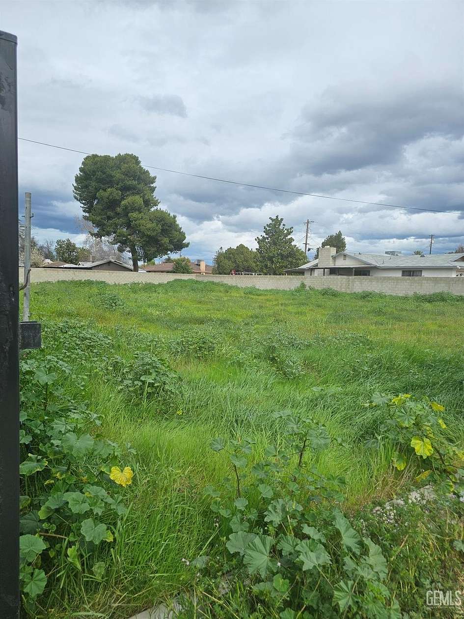 0.38 Acres of Residential Land for Sale in Bakersfield, California