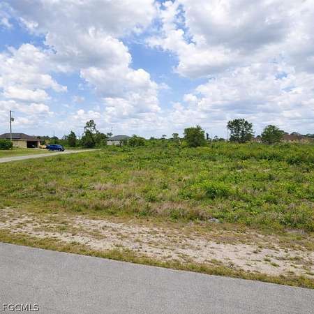 0.27 Acres of Residential Land for Sale in Lehigh Acres, Florida