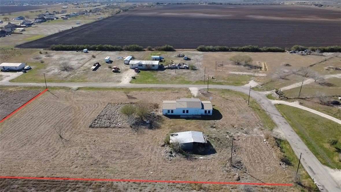 1.86 Acres of Improved Residential Land for Sale in Orange Grove, Texas