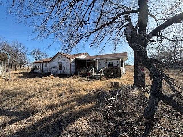10 Acres of Land with Home for Sale in Elmore City, Oklahoma