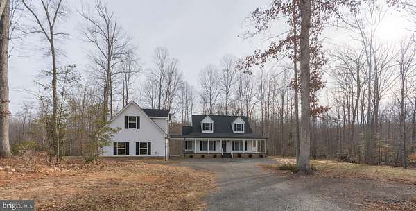 5.33 Acres of Residential Land with Home for Sale in Fredericksburg, Virginia