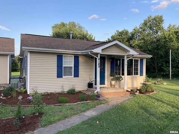 2.83 Acres of Residential Land with Home for Sale in Springfield, Illinois