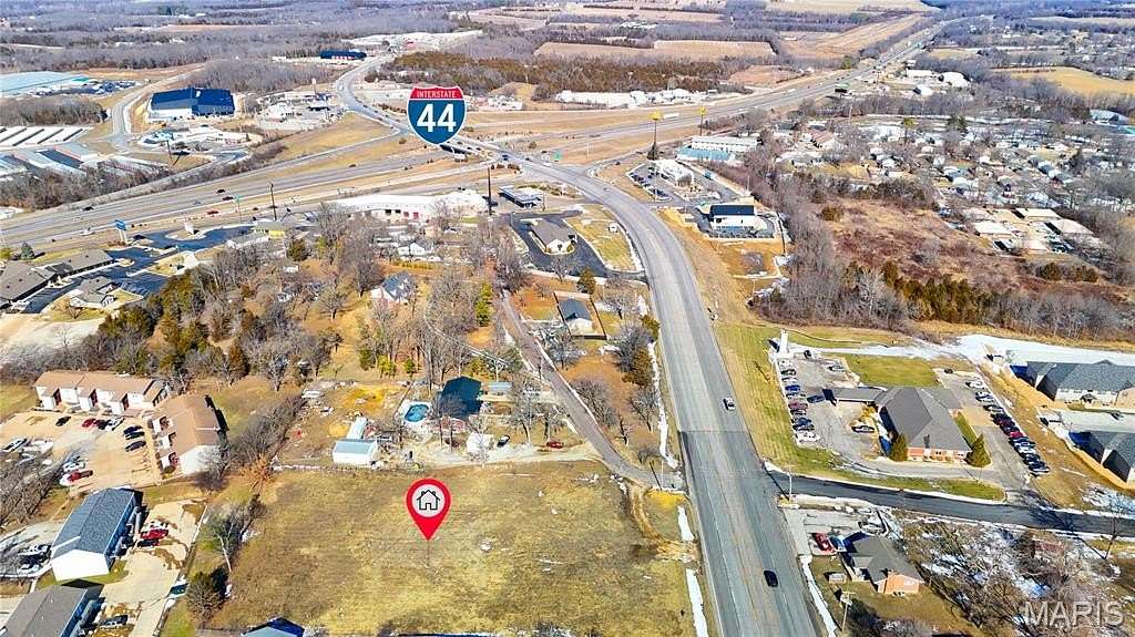 1.5 Acres of Mixed-Use Land for Lease in St. Clair, Missouri