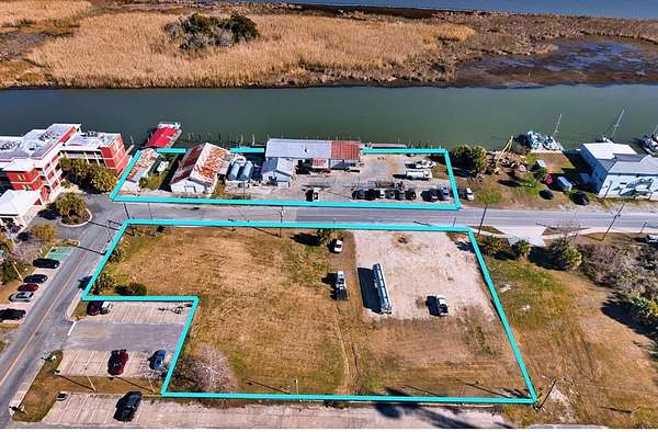 1.65 Acres of Improved Commercial Land for Sale in Apalachicola, Florida