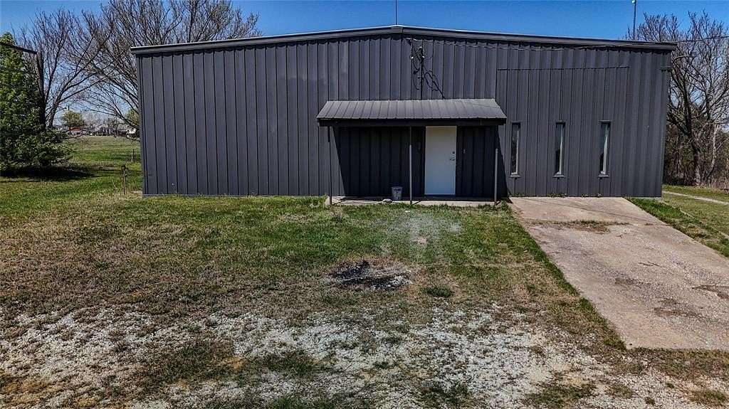 5 Acres of Improved Mixed-Use Land for Sale in Seminole, Oklahoma