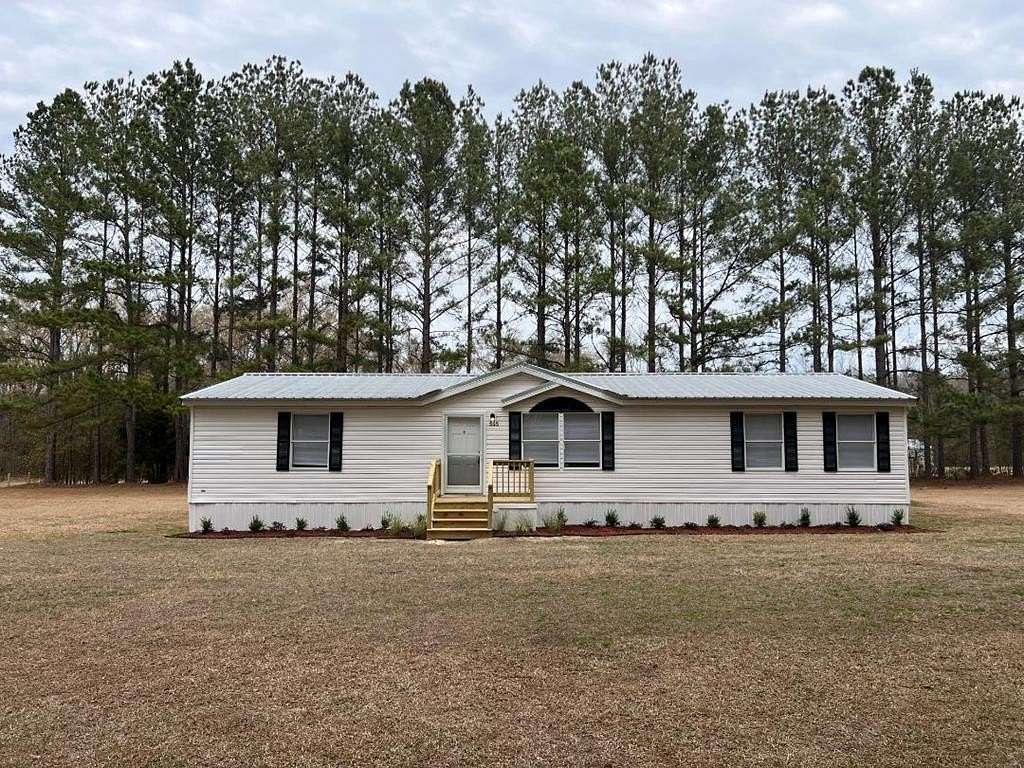 1.83 Acres of Residential Land with Home for Sale in Cairo, Georgia