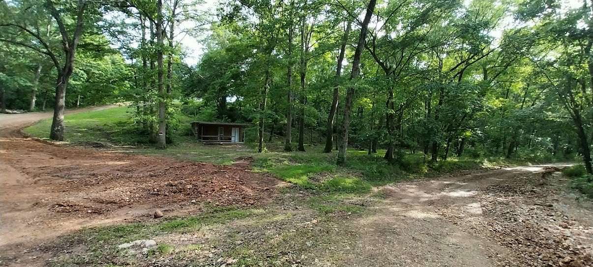 6 Acres of Residential Land for Sale in Springdale, Arkansas