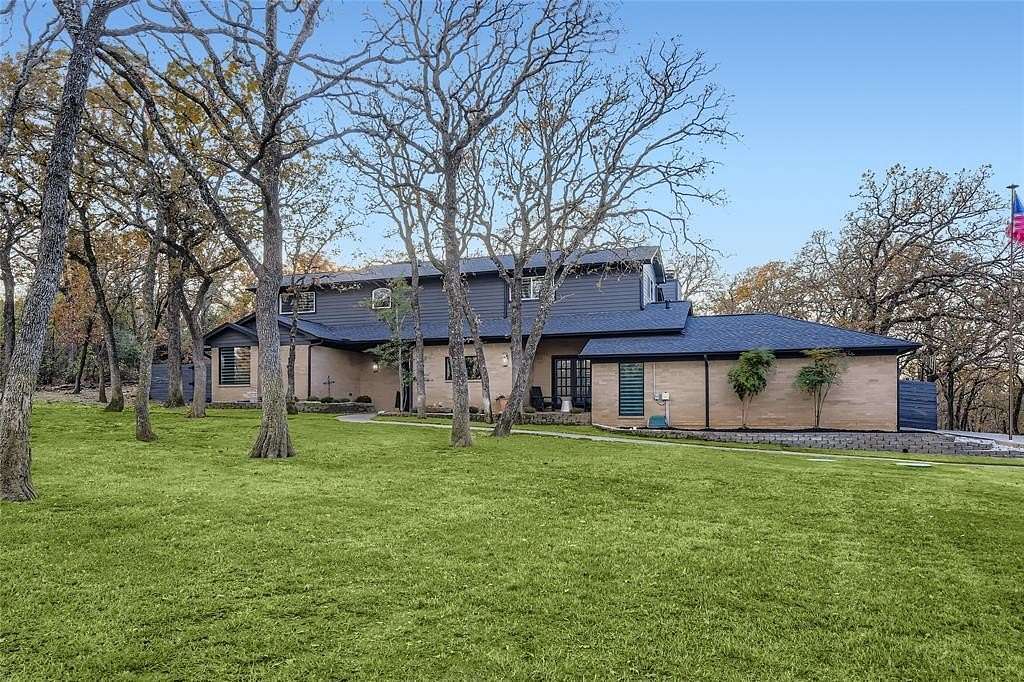 1.86 Acres of Residential Land with Home for Sale in Argyle, Texas