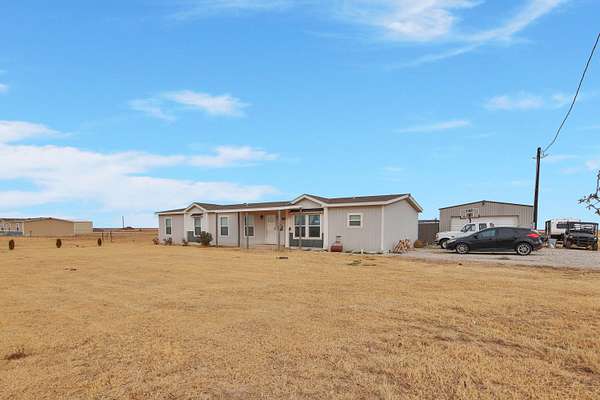 2 Acres of Residential Land with Home for Sale in Tahoka, Texas