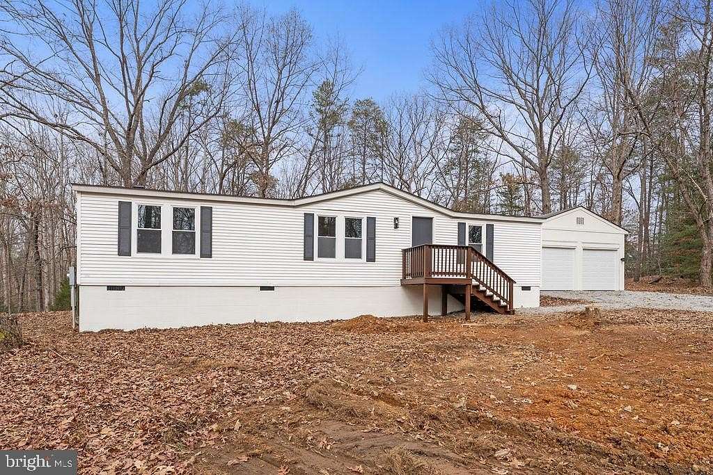 1.5 Acres of Residential Land with Home for Sale in Mineral, Virginia