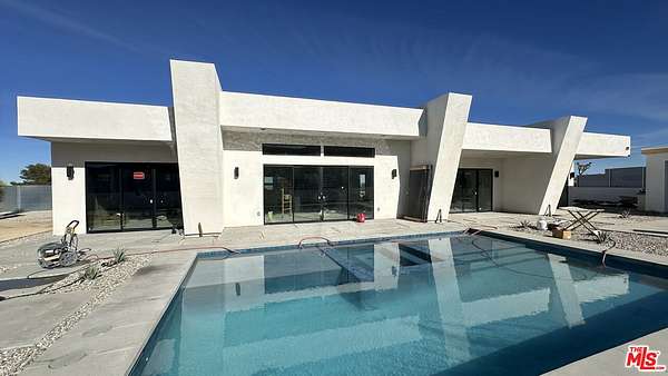 2.3 Acres of Residential Land with Home for Sale in Joshua Tree, California