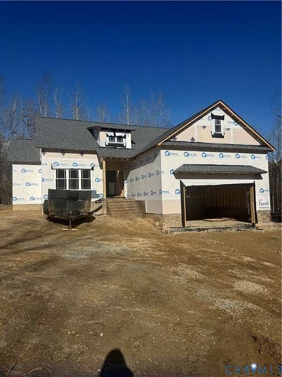 5 Acres of Residential Land with Home for Sale in Louisa, Virginia