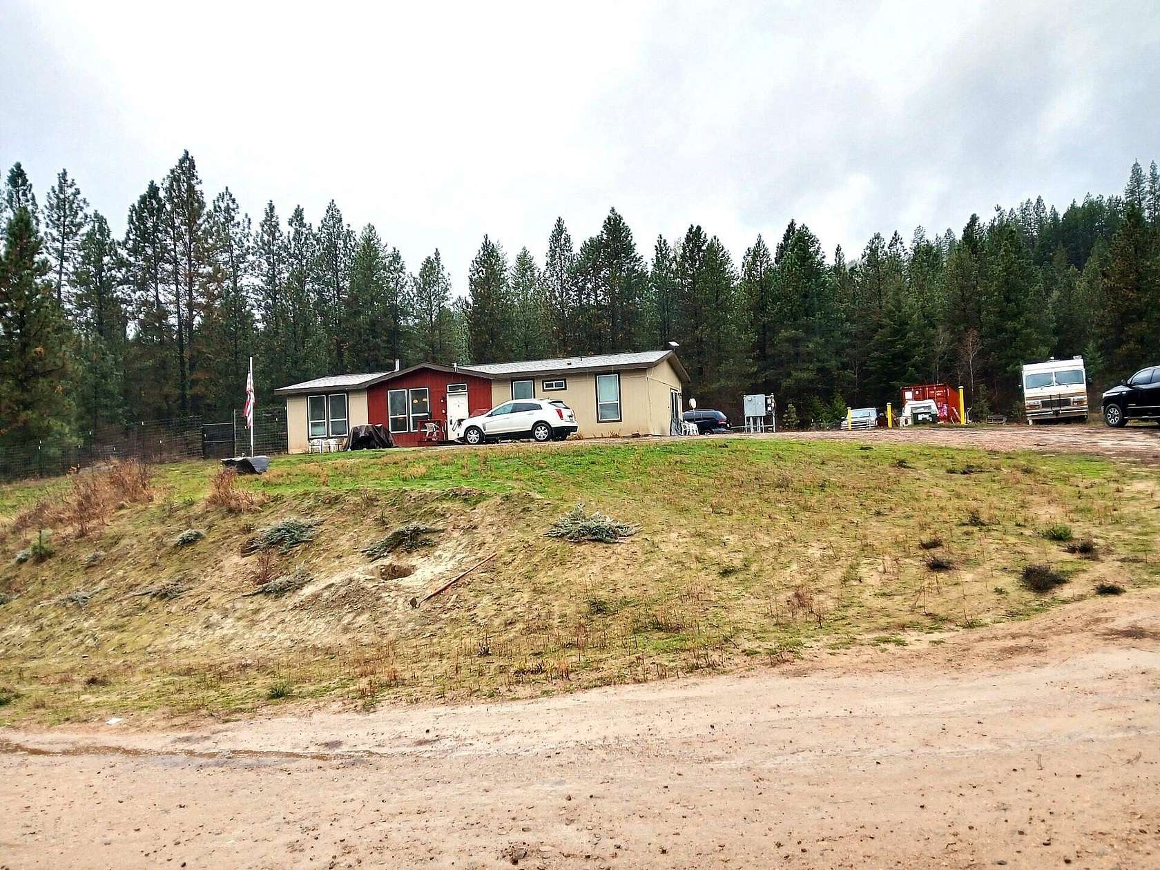 21 Acres of Land with Home for Sale in Inchelium, Washington