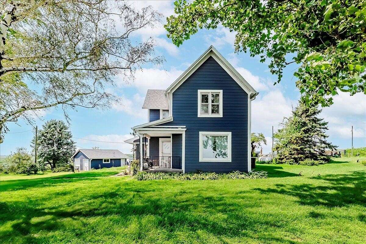 2 Acres of Residential Land with Home for Sale in Sidney, Iowa