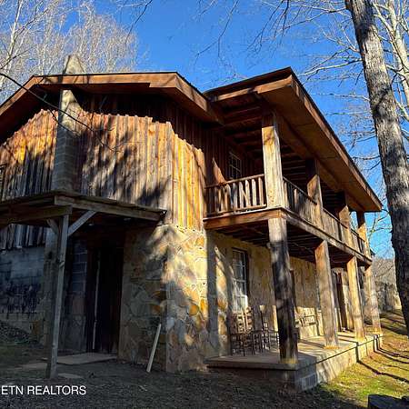 30 Acres of Recreational Land with Home for Sale in Englewood, Tennessee