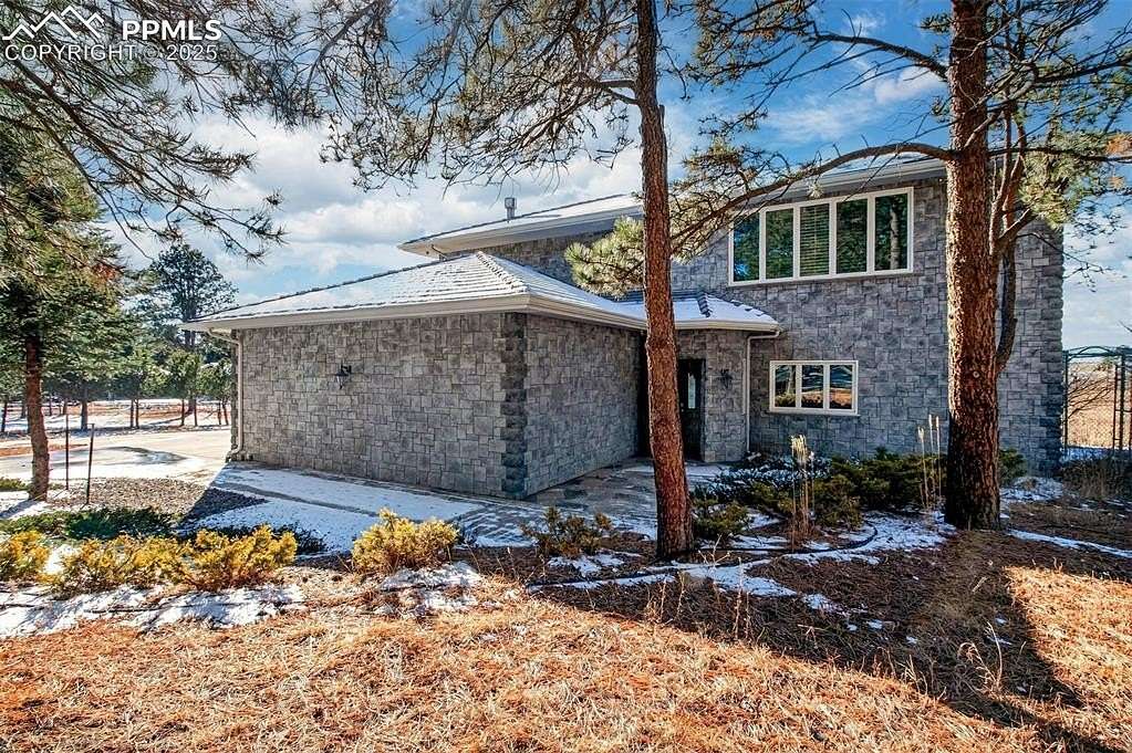 9.37 Acres of Residential Land with Home for Sale in Colorado Springs, Colorado