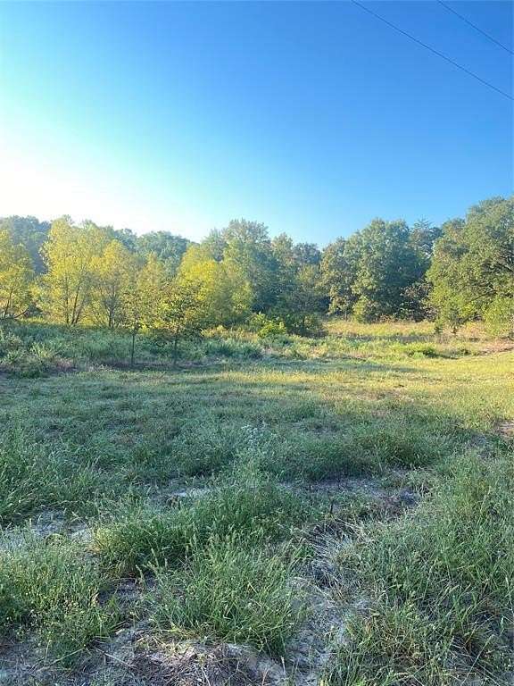 5 Acres of Residential Land for Sale in Lindale, Texas