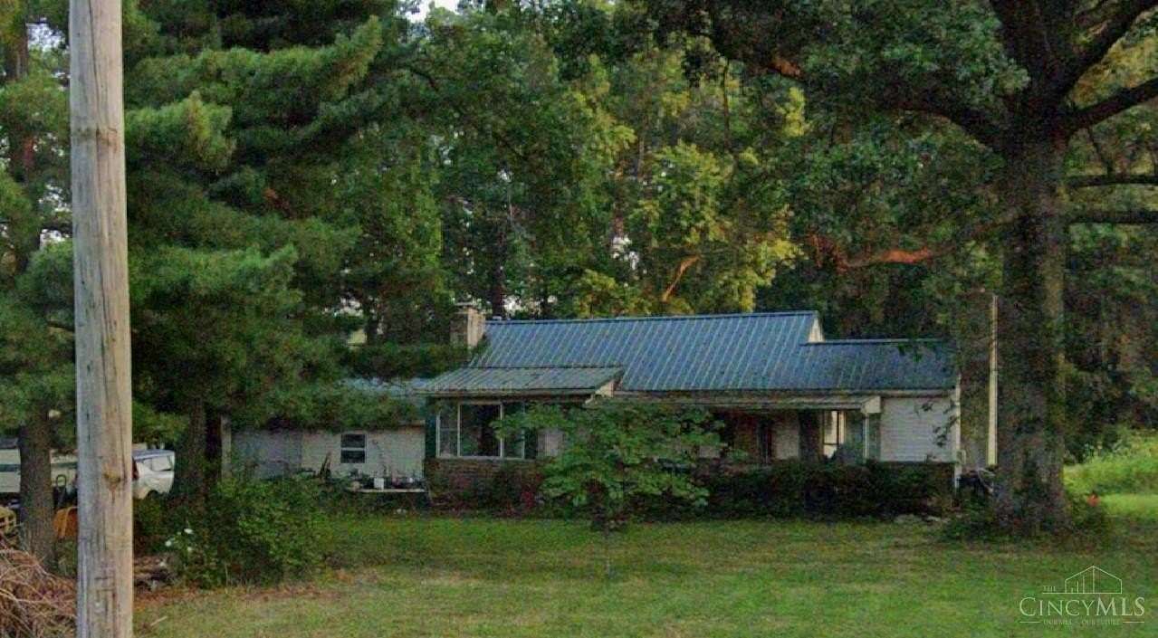 4 Acres of Residential Land with Home for Sale in Batavia Township, Ohio